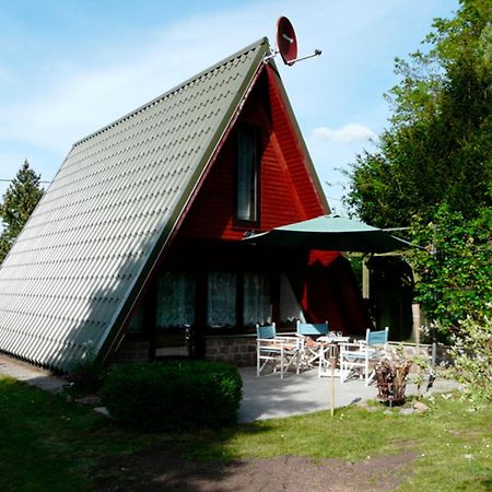 Ferienhaus Am See Perlin エクステリア 写真